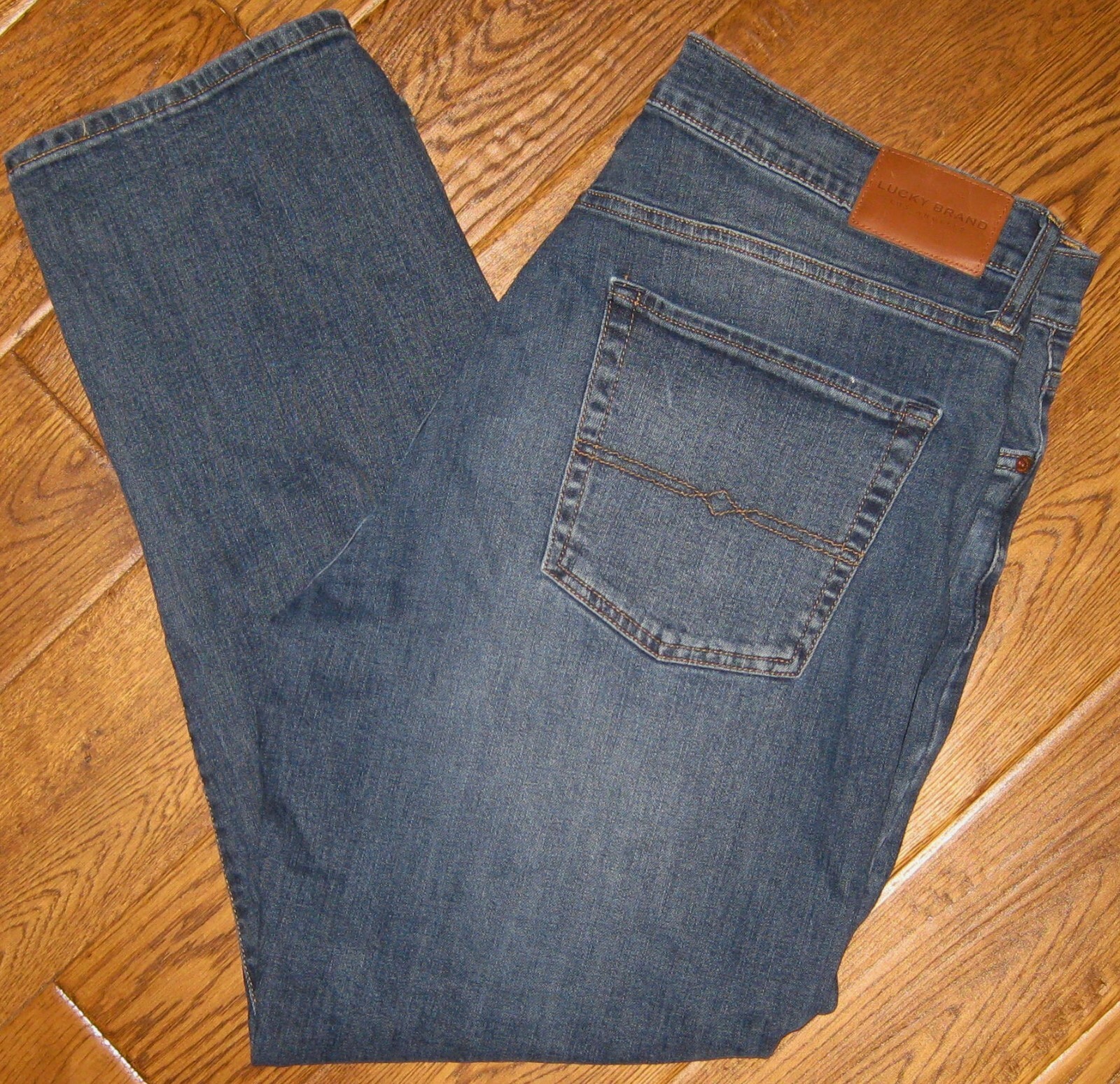 LUCKY BRAND 221 Straight Stretch Jeans 38 x 30 Medium Wash Zip Fly Mens Denim