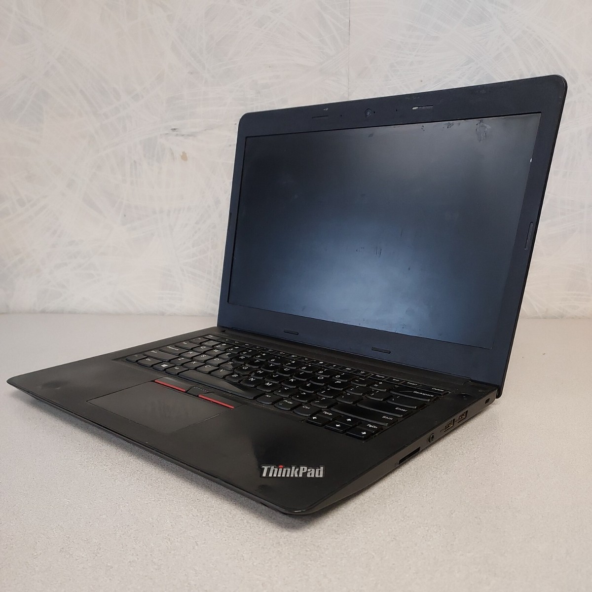 Lenovo ThinkPad 15.6インチ Core i3‐6006u Lenovo ThinkPad - Intel i3-6006u - 4GB RAM - 500GB HDD - Win 10