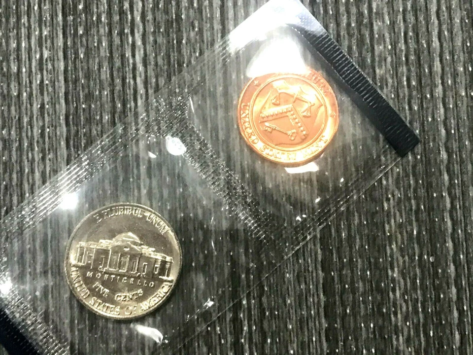 1986 P D S  Jefferson Nickel +Token From Mint Sets  & Cameo  Proof (5 coin set) - Image 3 of 4