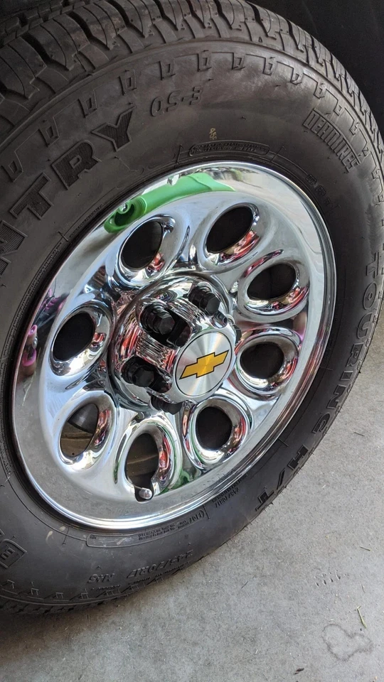 4 PIEZAS 6 TACOS SILVERADO 1500 TAHOE AVALANCHA TAPACUBOS CENTRAL Foto 2 de 3