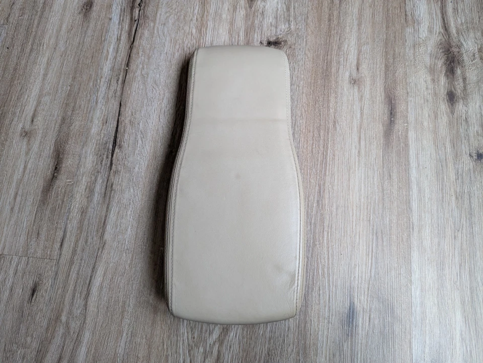 00 - 05 Cadillac DeVille/06-11 Buick Lucerne/DTS Armrest Lid Tan Beige Leather - Image 2 of 4