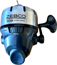 ZEBCO BOSS HAWG 808 Spincast Reel 2.6:1 Gear Ratio w Bite Alert 20 lb test line
