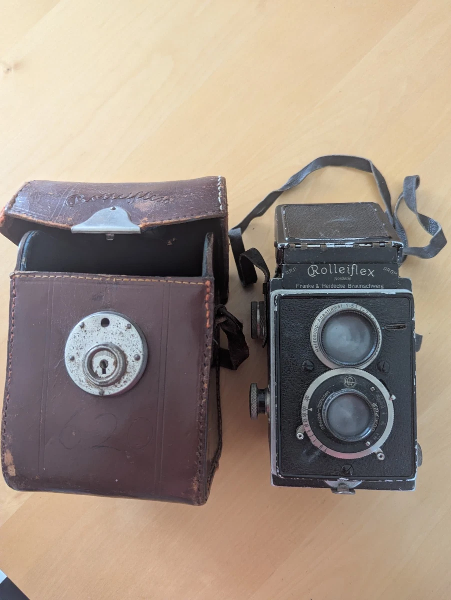 Lot 231 - A Rolleiflex T 120 TLR Camera