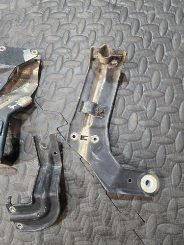 94-97 Ford F250 F350 7.3 Diesel A/C Condenser Upper & Lower Bracket Set OEM - Picture 2 of 5