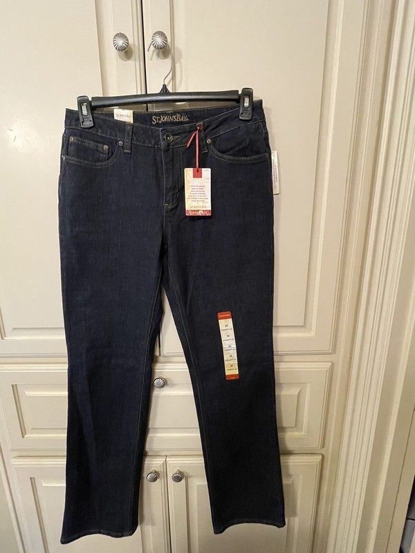 Women’s St. John’s Bay Dark Blue Straight Leg Jeans - Size 10 (NWT)