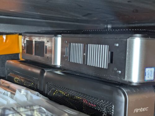 *No Power Adapter* Antec ISK110 VESA-U3 Small Form Case Black/Silver - Picture 3 of 9