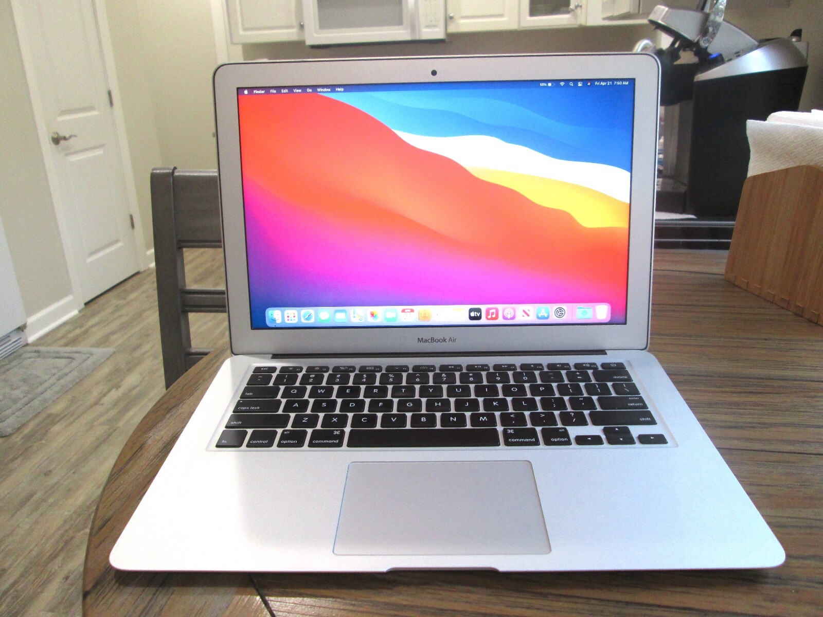 イヤホン [美品]MacBookAir 2013 i5 SSD Office 新品充電器付 J31Nf