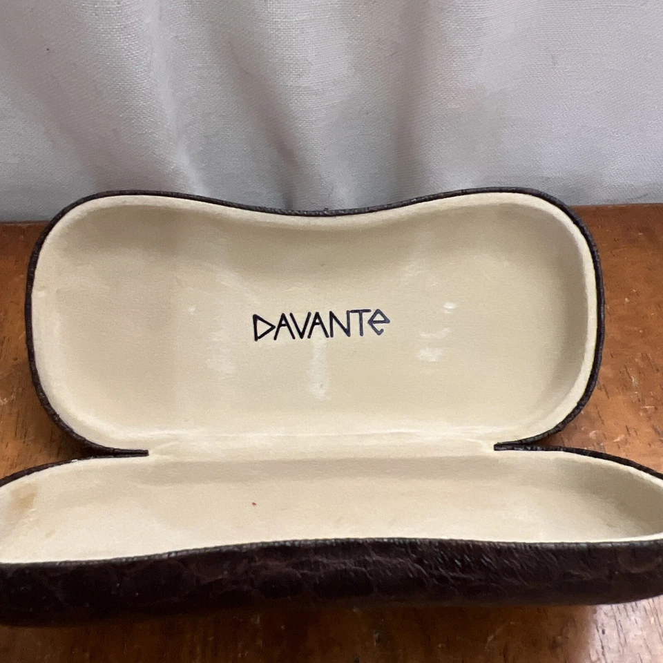 DAVANTE LEATHER SUNGLASS CASE Brown Crocodile hard shell storage velour - Image 2 of 4