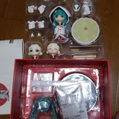 Nendoroid Snow Miku Strawberry White Kimono Ver. 303 Figure Good