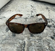 Ray Ban classic tortoise wayfarers