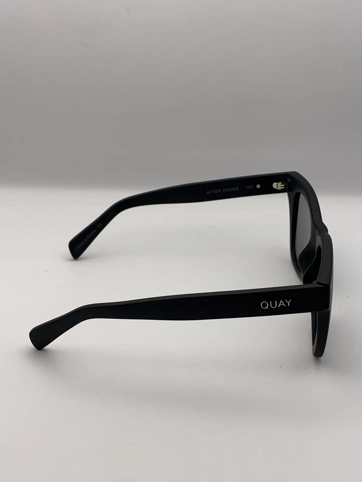 Gafas de sol Quay Australia After Hours negras mate cuadradas de gran tamaño 125 Foto 3 de 4