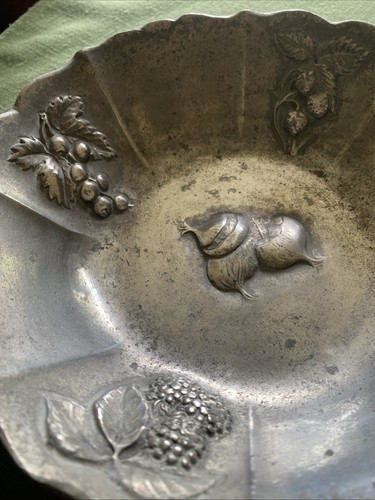 Vintage Pewter Fruit Embossed Bowl - Art Nouveau Style Rare Decor 8” Stamped 95% - Picture 2 of 10
