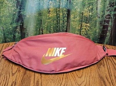 Nike Heritage Hip Pack   Archaeo Pink/Gold   One Size   Lightweight & Stylish
