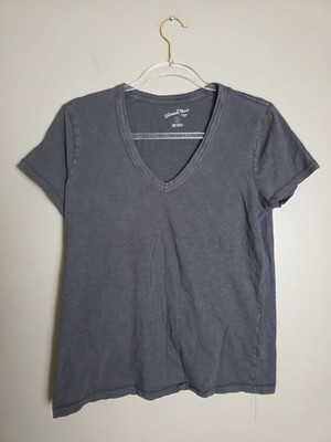 Universal Thread Women's Gray V-Neck Tee Size Small