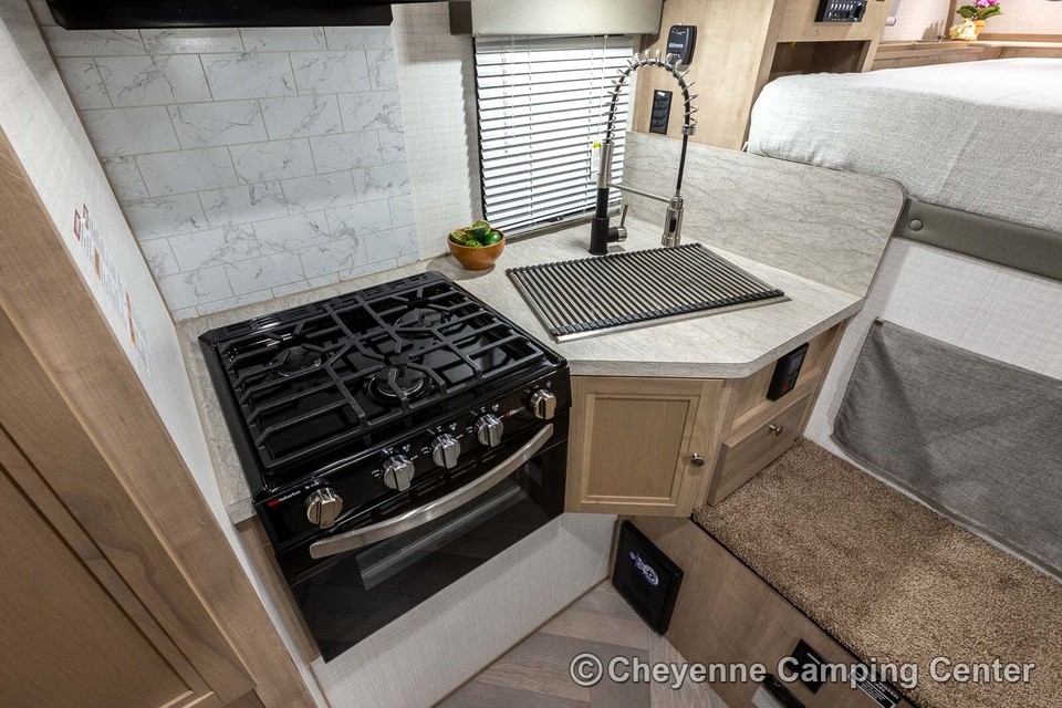 2023 Palomino BackPack HS8801 Used Truck Camper with Toilet and Shower