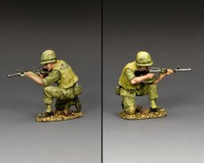 KING COUNTRY VIETNAM WAR VN038 U.S. MARINE RIFLEMAN KNEELING FIRING M16 MIB