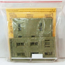 Design Preservation Models - #111 Townhouse # 3 Kit - HO Scale - NIB