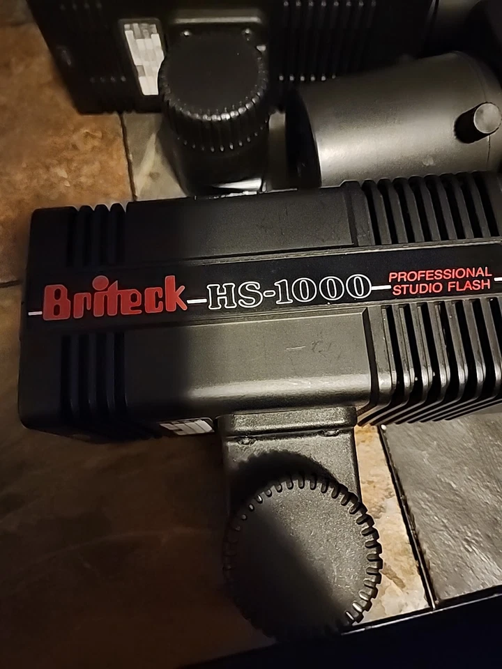 Lot Of 3 Britek HS-1000 Professional Studio Flash 1-6'Power Supply Cord Working - Image 2 of 4