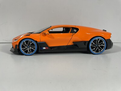Burago Bugatti Divo 1/18 Scale Diecast Model Sports Car Orange