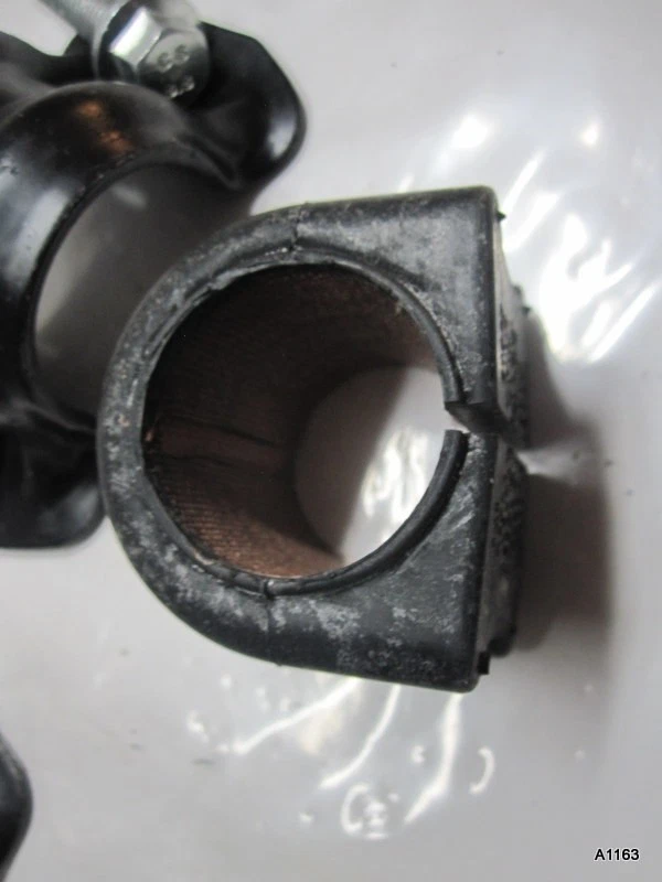 Kit de buje de barra estabilizadora de suspensión VIN: L Mopar RAM 4500 5500 Foto 2 de 4