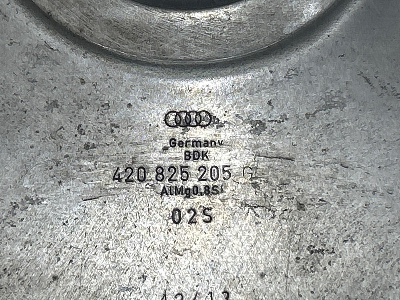 420825205G 2008 - 2015 AUDI R8 V8 LOWER REAR UNDER COVER SHIELD PLATE (MK)