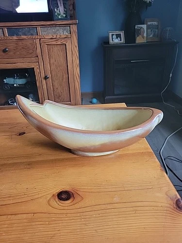 VINTAGE FRANKOMA # 211 Crescent Console Bowl 12.5” long