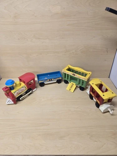 Vintage Fisher-Price Little People Circus Train set  model #991