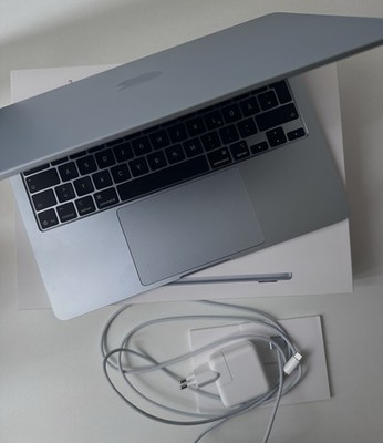 Apple MacBook Air 13,6'' M4 (2025) | 16GB RAM | 256GB SSD | WIE NEU | SkyBlue