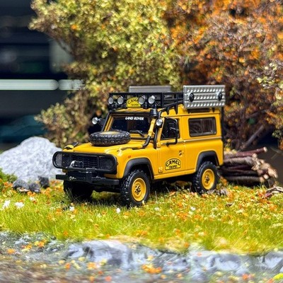 AR Box 1/64 Land Rover 90/110 Camel Trophy Borneo -1985 Alloy Diecast Car Model