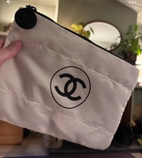 CHANEL BEAUTY MAKE UP COSMETIC BAG PUFFY PUFFER POUCH LARGE