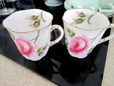 GANZ SELTEN, X 2 SHELLEY DEMITASSE, RAMBLER ROSE 13671 TASSEN, KEINE RISSE ODER CHIPS
