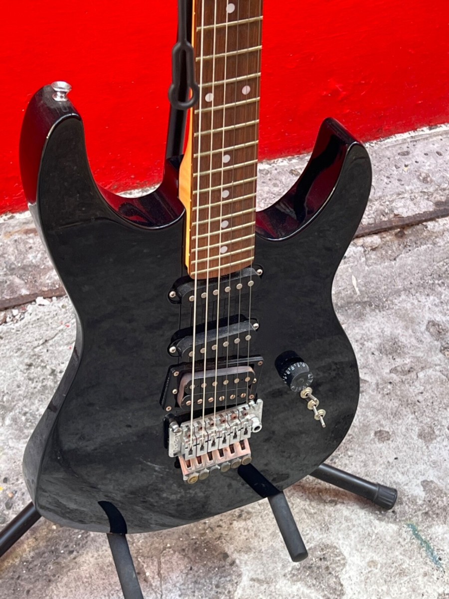 Kramer Classic Series エレキギター ブラック Kramer Classic Series エレキギター ブラック