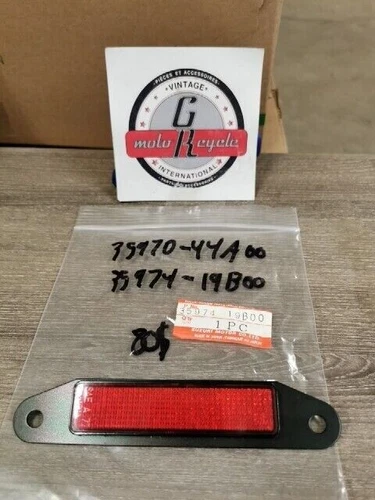 BRACKET, REAR *{E28}*
