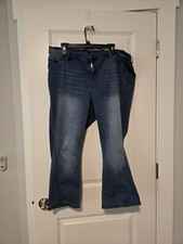 DG2 by Diane Gilman Virtual Stretch Denim StraightLeg CropJean Midtone