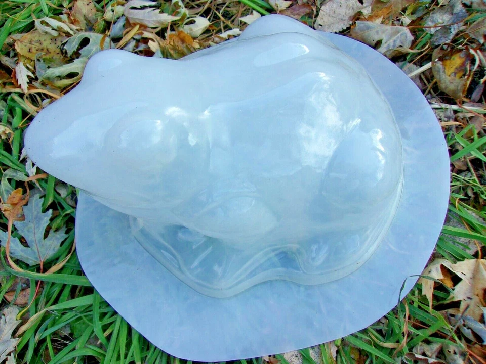 Molde de rana yeso hormigón sapo de jardín molde de plástico poli 9,5" L x 8" W x 5,5" H Foto 2 de 3