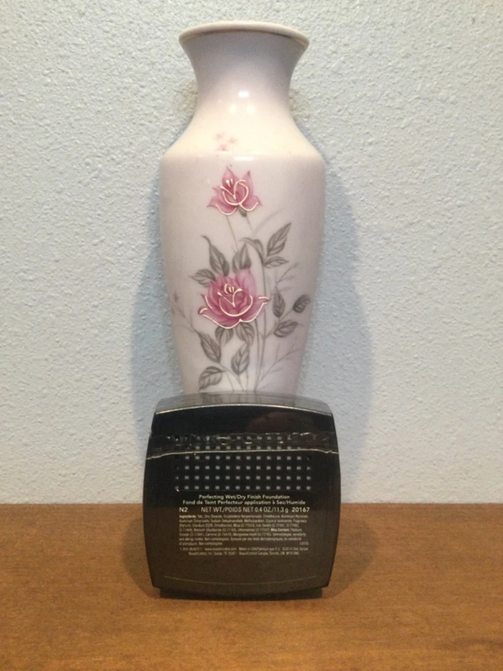 BeautiControl **N2** Wet Dry Finish Foundation. Very Hard To Find! - Image 2 of 2