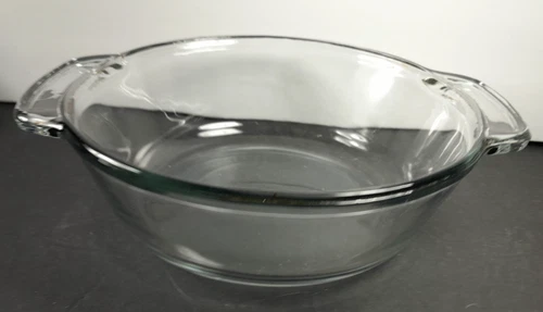 Anchor Hocking ~ 2 Qt Round Covered Casserole Dish