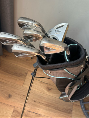 Golfset TaylorMade Stealth + Wilson Putter + Standbag