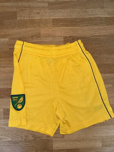 NORWICH CITY HOME SHORTS 97/99 Season Made by PONY - age 9/10? - 90’s VINTAGE!