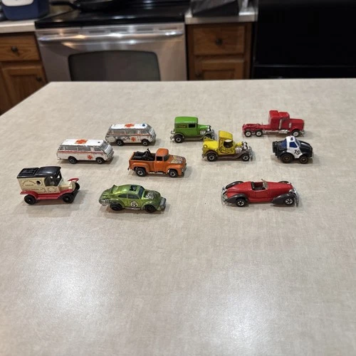 Vintage Hot Wheels Lot of 9 and case
