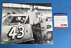 Richard Petty Signed PSA DNA Authentic B&W 8x10 Photo Autographed #43 STP King
