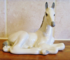 Lomonosov USSR Horse Figurine White Colour Sitting Down Pose 5.5 Inch Long