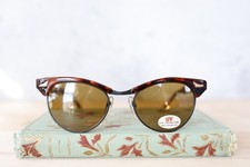Vintage 1990s Cat Eye Shaped Sunglasses Korea Preppy Old Money Academia Eyewear