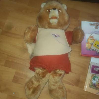 Vintage 1985 Teddy Ruxpin Talking Bear w/ Box, 4 Tapes/Books READ DESCRIPTION 