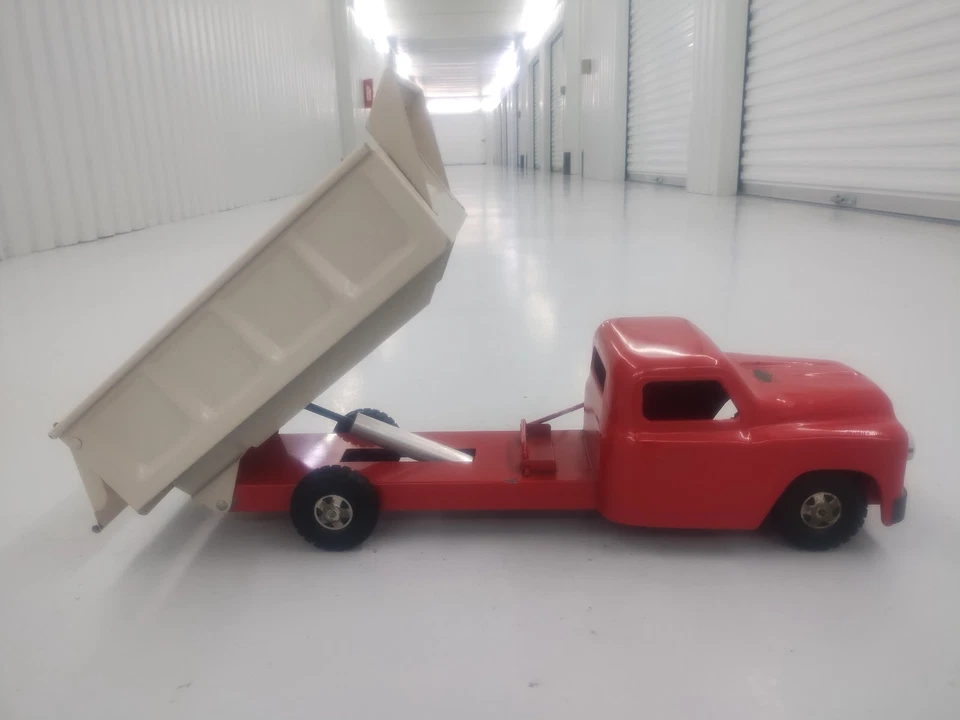 Camión de volteo hidráulico Structo años 50 nuevo de lote 21" grande - casi como nuevo Foto 4 de 4