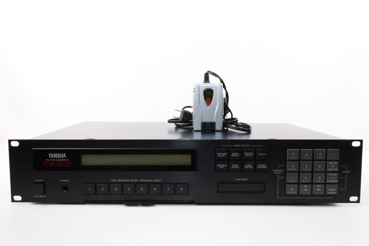 YAMAHA TX802 FM Tone Generator DX7II sound module version W