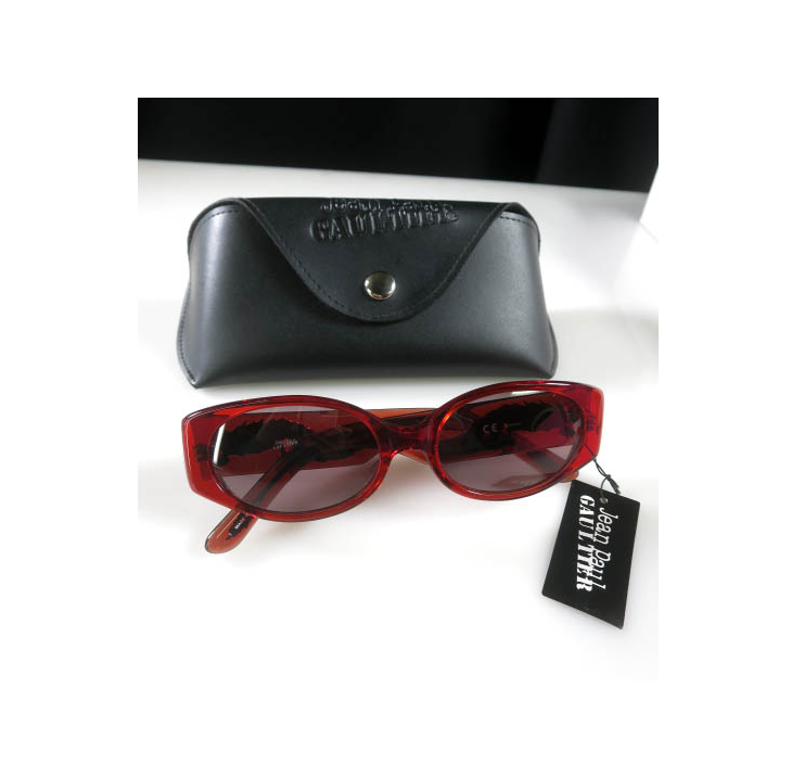 希少品✨Jean Paul GAULTIER ドラゴンロゴ　サングラス s-l1200.png