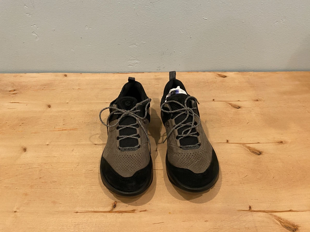 NWOT B Ecco Biom 2Go Sneaker Black Gray Leather Sz EU 42