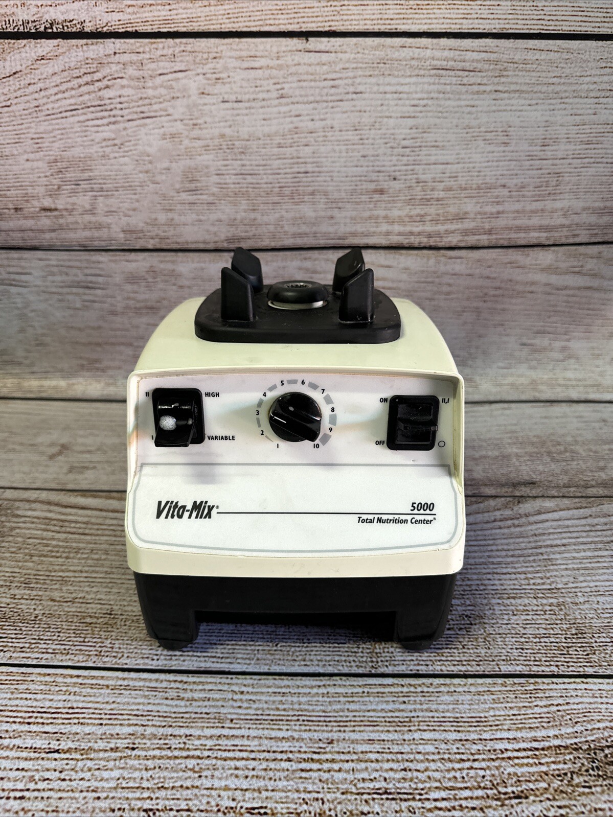 Vitamix 5000 Total Nutrition Center Blender VM0103 (White Base Only)-Tested