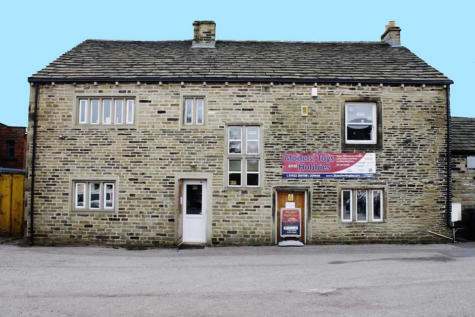 Peco SL-800 - 4 x Gauge 1 Streamline Code 200 Nickel Silver Wooden Sleeper Track - Image 2 of 4